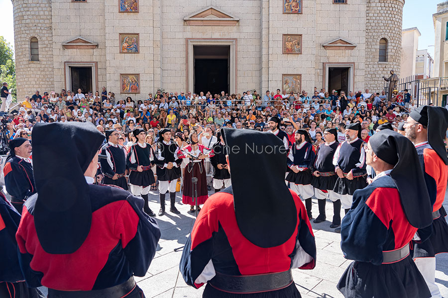 Nuoro. Redentore. Le immagini più belle della parata degli abiti tradizionali