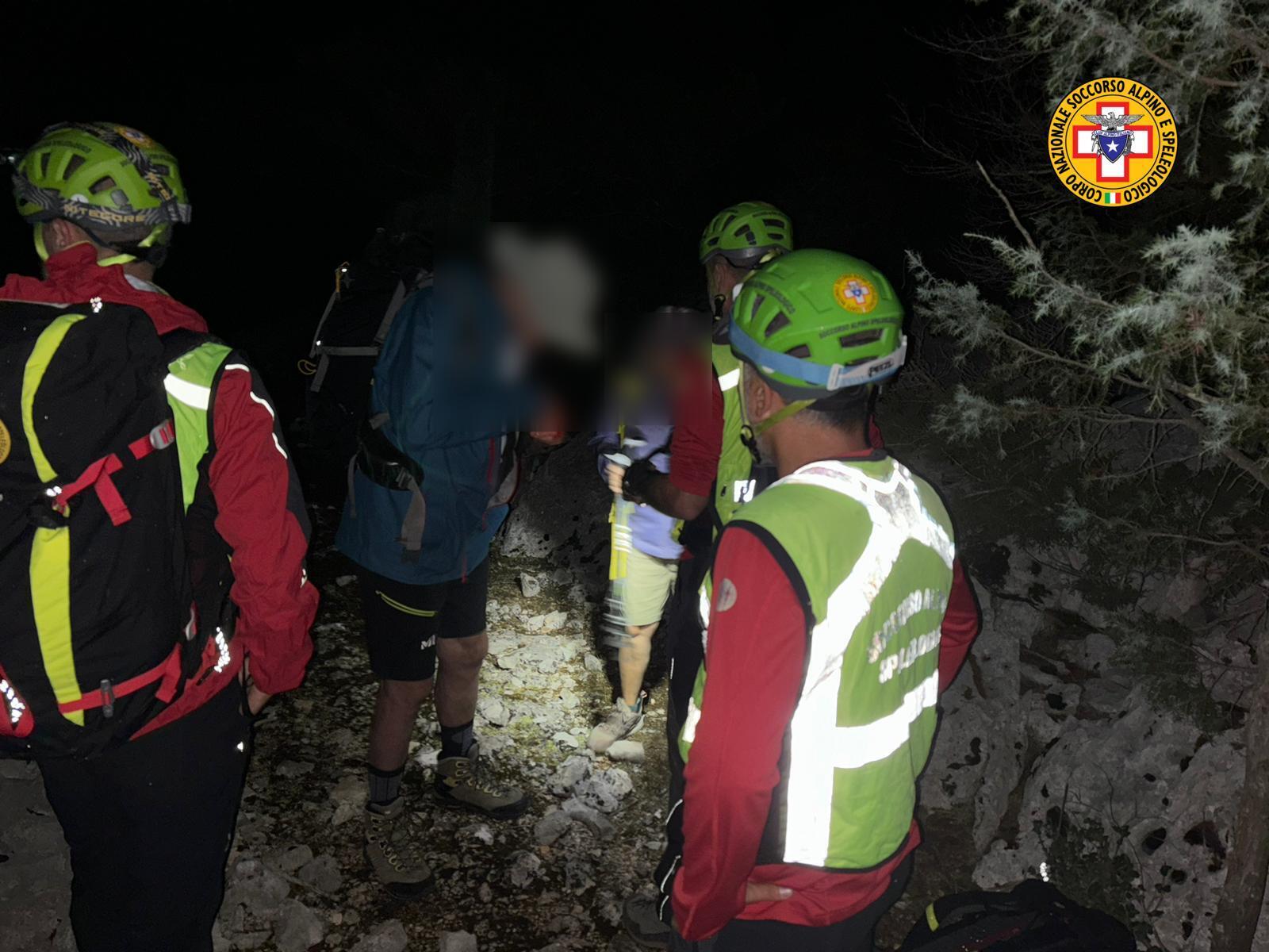 Baunei. Perdono l’orientamento e si perdono andando verso Cala luna: salvati dal Soccorso Alpino