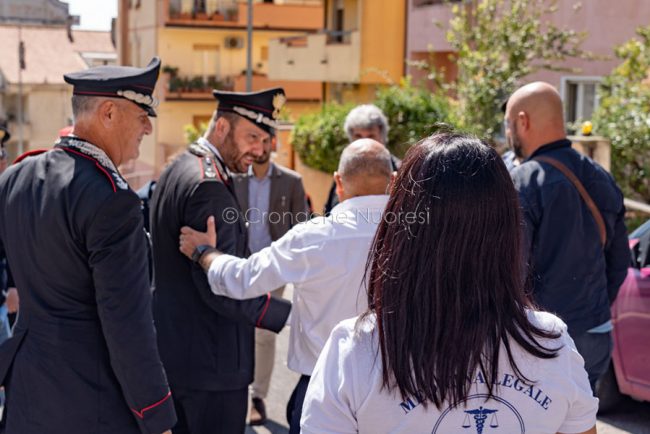 L'arrivo del medico legale in via Ichnusa (foto S.Novellu)