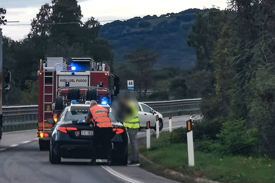 Nuoro. Perde il controllo dell’auto e si schianta sulla 131 DCN