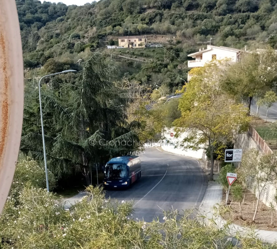 Dopo sette mesi traffico nuovamente in tilt  alle porte di Nuoro per un autobus dell’ARST in avaria