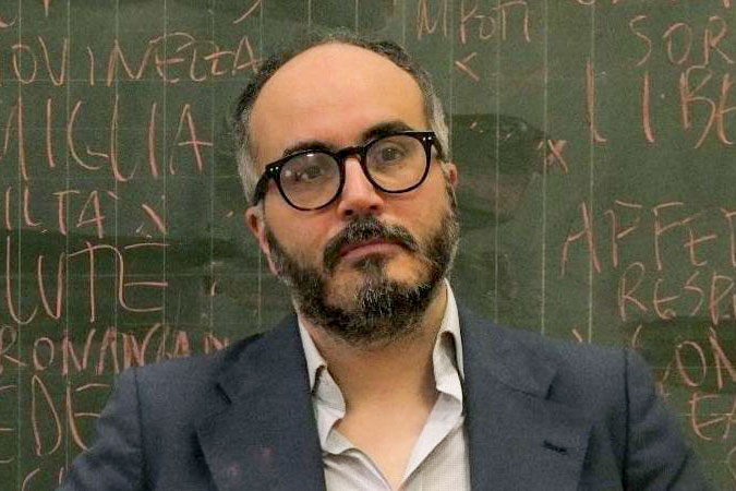 “Ingiuriò” Valditara: il prof. Raimo sospeso da scuola per 3 mesi con stipendio dimezzato. È censura?