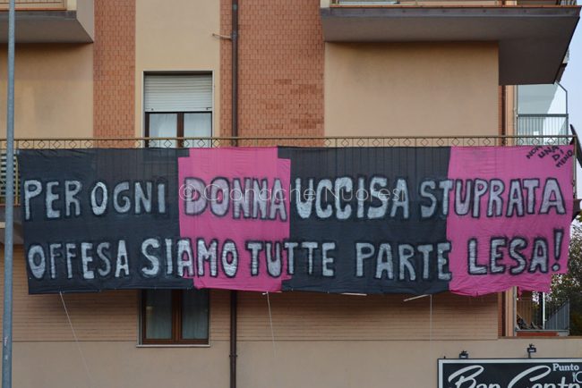 Nuoro, manifestazione contro la violenza di genere (foto Nieddu)