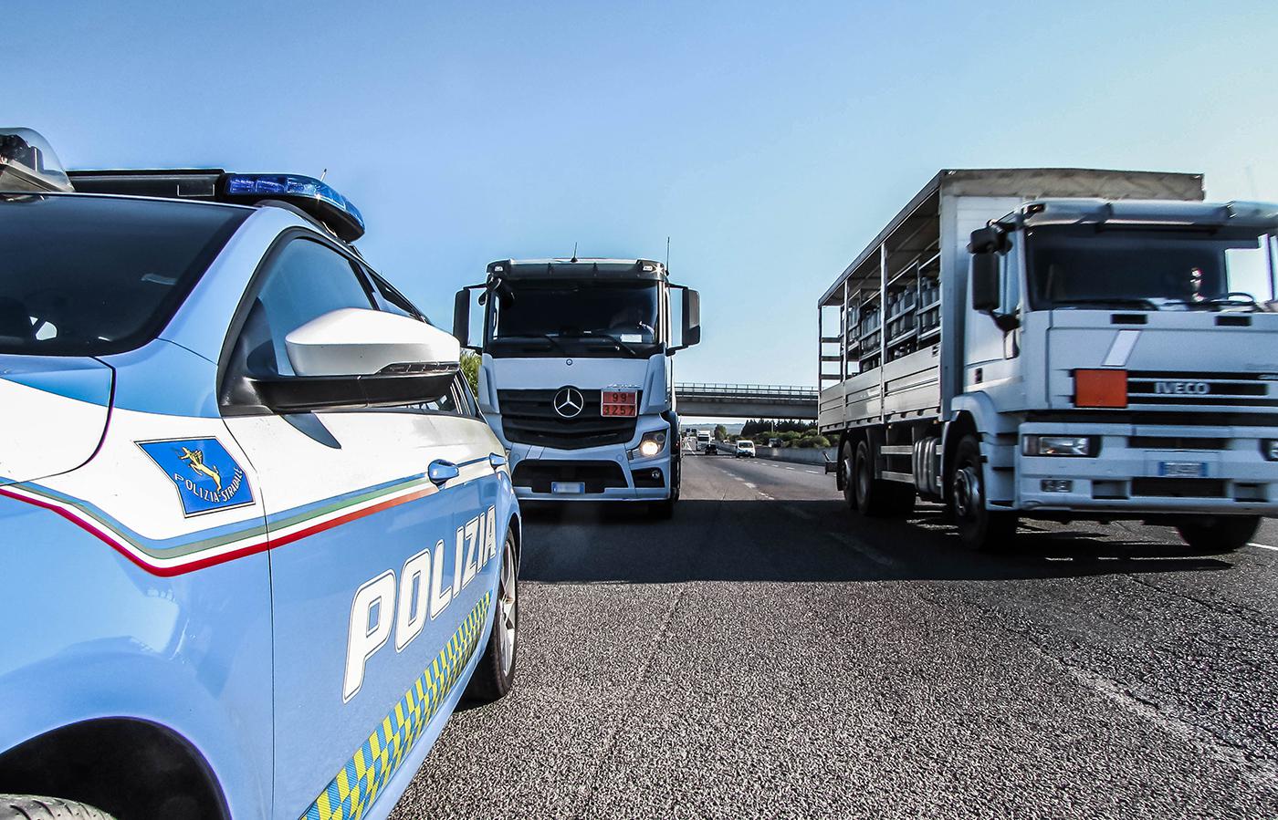 Roadpol “Truck & bus”: mezzi pesanti e bus al vaglio della Polizia di Nuoro