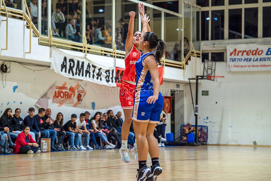 Sirbones. Serie B femminile cerca ancora la prima vittoria stagionale. L’Astro Basket passa col punteggio di 38-66