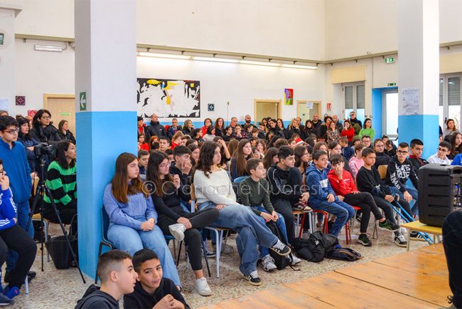 Studenti della scuola di San Pietro(foto Nieddu)